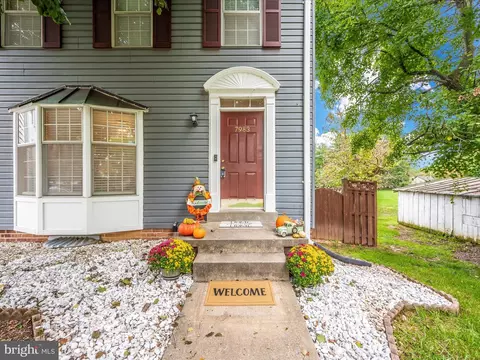 7983 Thrush Ct, Frederick, MD 21701 photo 2