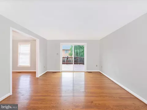 7983 Thrush Ct, Frederick, MD 21701 photo 5