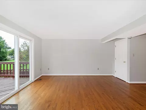 7983 Thrush Ct, Frederick, MD 21701 photo 7