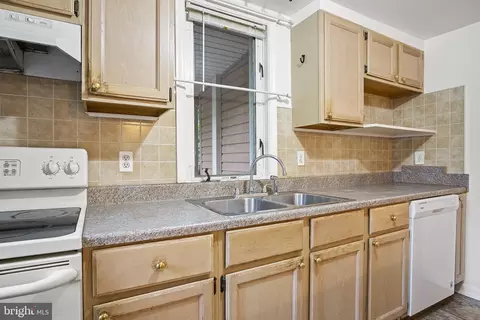 5022 Witmer Ln, Frederick, MD 21703 photo 6