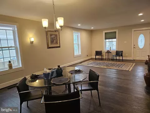 47 Hamilton Ave, Frederick, MD 21701 photo 3