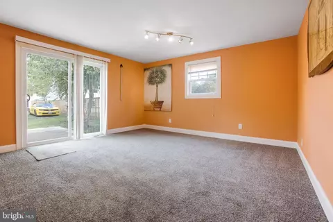 405 Sherman Ave, Frederick, MD 21701 photo 9