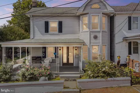 11 S Maryland Ave, Brunswick, MD 21716