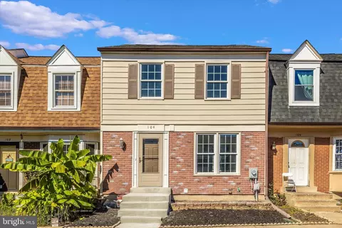 104 Lauren Ct, Frederick, MD 21703