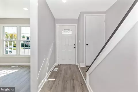 104 Lauren Ct, Frederick, MD 21703 photo 3