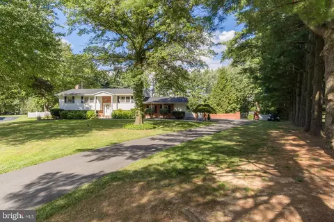 8415 Stonehouse Rd, Frederick, MD 21702 photo 3