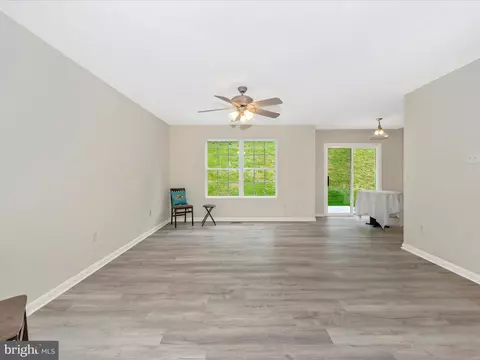 202 Shannonbrook Ln, Frederick, MD 21702 photo 6