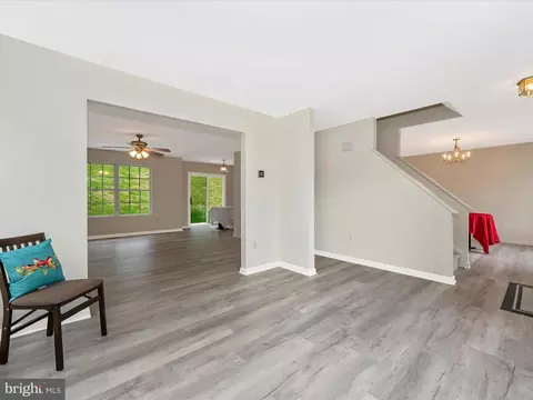 202 Shannonbrook Ln, Frederick, MD 21702 photo 4