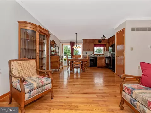 10234 Allview Dr, Frederick, MD 21701 photo 8