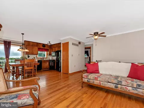 10234 Allview Dr, Frederick, MD 21701 photo 9