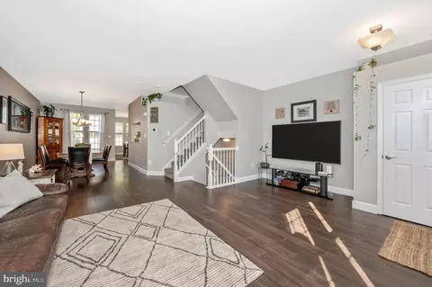 2404 Lakeside Dr, Frederick, MD 21702 photo 7