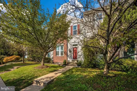 2404 Lakeside Dr, Frederick, MD 21702 photo 2
