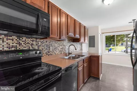 188 Greenway Dr, Frederick, MD 21702 photo 9