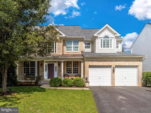 131 Sunlight Ct, Frederick, MD 21702 photo 2