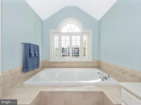 131 Sunlight Ct, Frederick, MD 21702 photo 27
