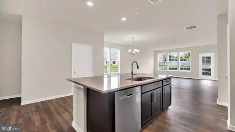 492 Hanson St, Frederick, MD 21701 photo 9
