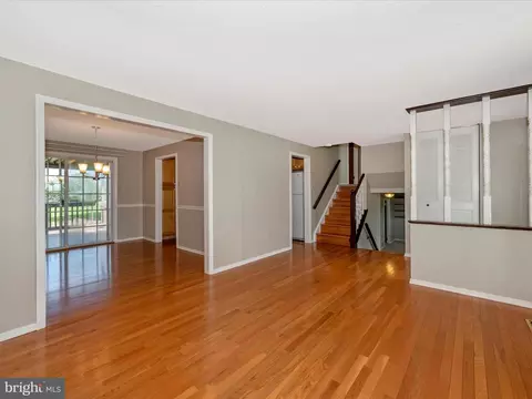 1305 Butterfly Ln, Frederick, MD 21703 photo 4