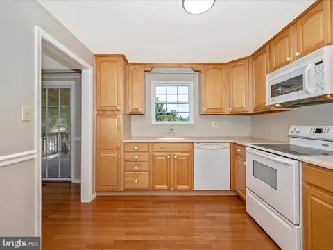 1305 Butterfly Ln, Frederick, MD 21703 photo 8