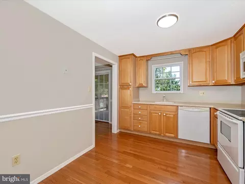 1305 Butterfly Ln, Frederick, MD 21703 photo 7