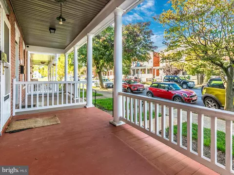 208 Washington St, Frederick, MD 21701 photo 5