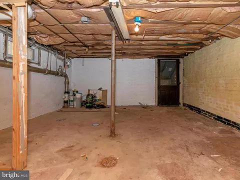 208 Washington St, Frederick, MD 21701 photo 41