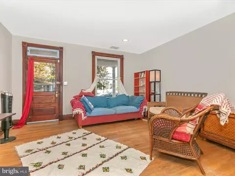 208 Washington St, Frederick, MD 21701 photo 9