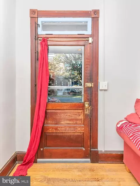 208 Washington St, Frederick, MD 21701 photo 7