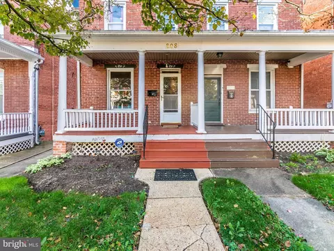 208 Washington St, Frederick, MD 21701 photo 58
