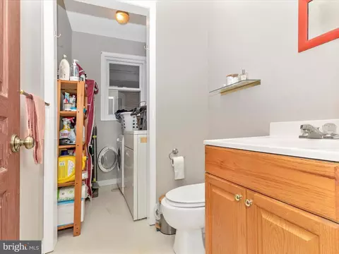 208 Washington St, Frederick, MD 21701 photo 23