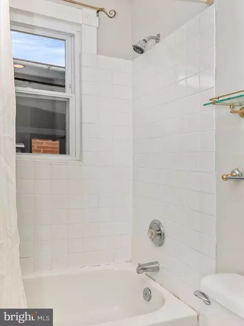 208 Washington St, Frederick, MD 21701 photo 38