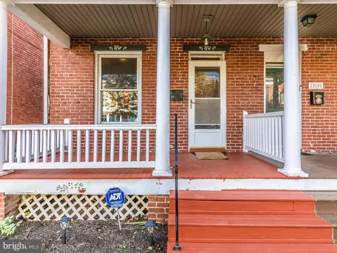208 Washington St, Frederick, MD 21701 photo 4