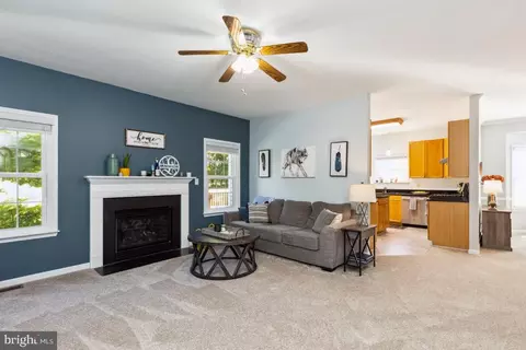 449 Delaware Rd, Frederick, MD 21701 photo 3