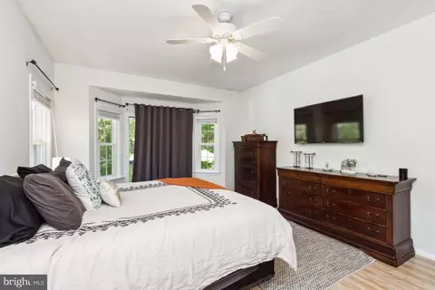 449 Delaware Rd, Frederick, MD 21701 photo 10