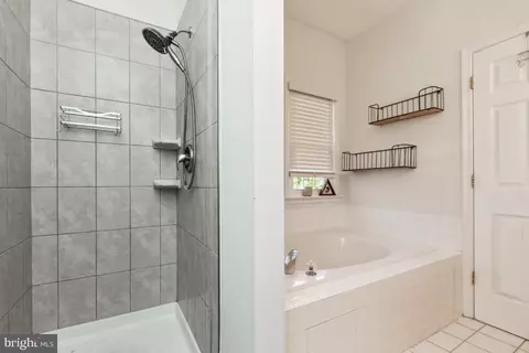 449 Delaware Rd, Frederick, MD 21701 photo 14