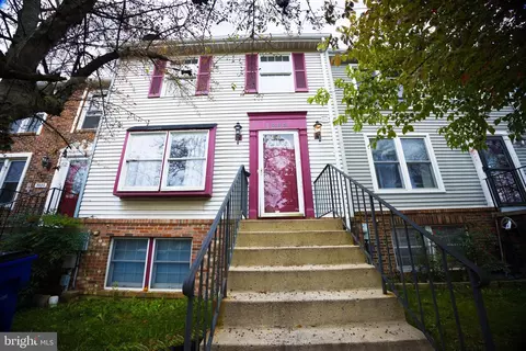 7023 Hames Ct, Frederick, MD 21703 photo 2