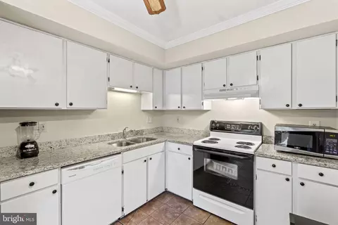430 Shannon Ct, Frederick, MD 21701 photo 9