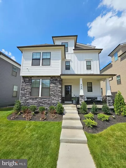 907 Foundry St, Frederick, MD 21701