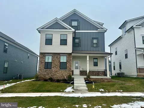 911 Foundry St, Frederick, MD 21701