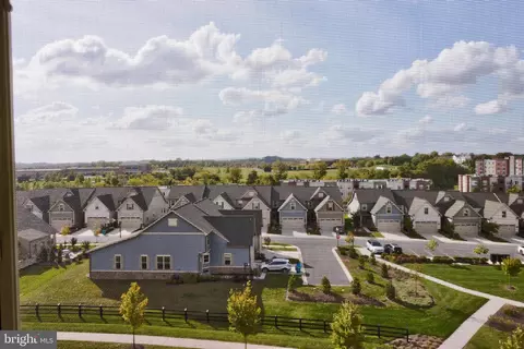 View/Area - 3282 Pine Needle Cir #403, Frederick, MD 21704 photo 2 of 4