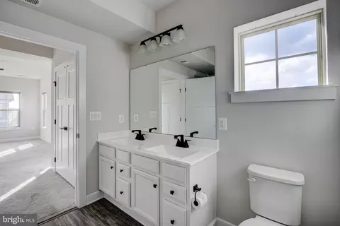 Bath - 3282 Pine Needle Cir #403, Frederick, MD 21704 photo 5 of 7