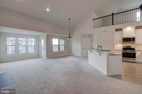 Living - 3282 Pine Needle Cir #403, Frederick, MD 21704 photo 2 of 6