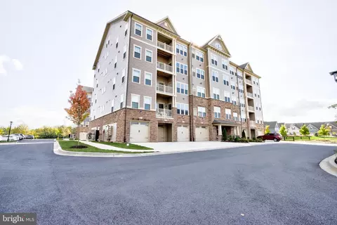 Exterior - 3282 Pine Needle Cir #403, Frederick, MD 21704 photo 2 of 9
