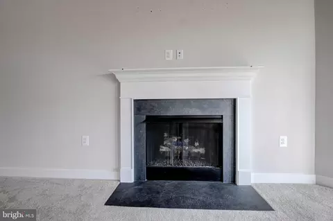 Living - 3282 Pine Needle Cir #403, Frederick, MD 21704 photo 5 of 6