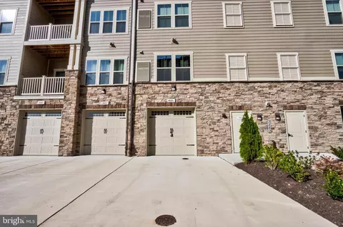 Exterior - 3282 Pine Needle Cir #403, Frederick, MD 21704 photo 8 of 9