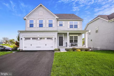 5251 Red Maple Dr, Frederick, MD 21703
