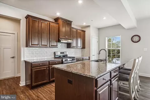 5251 Red Maple Dr, Frederick, MD 21703 photo 12