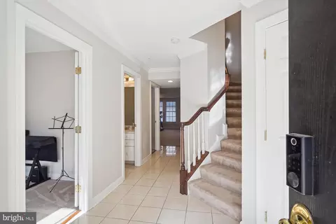 3920 Shawfield Ln, Frederick, MD 21704 photo 3