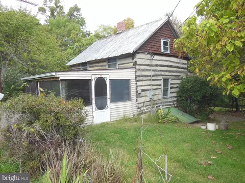 2832 B Park Mills Rd, Adamstown, MD 21710