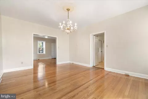 112 E A St, Brunswick, MD 21716 photo 9