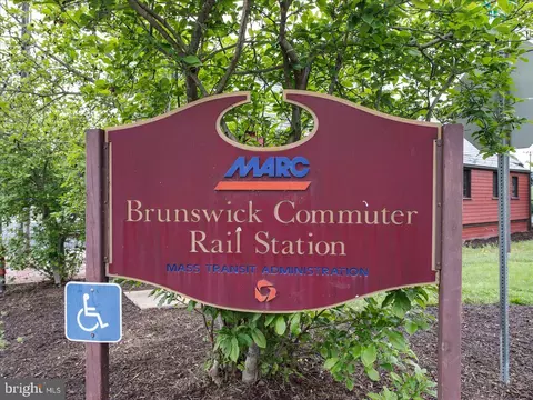 112 E A St, Brunswick, MD 21716 photo 45